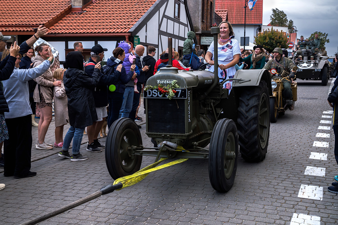parada zabytkowych pojazdów na Helu 08.2025